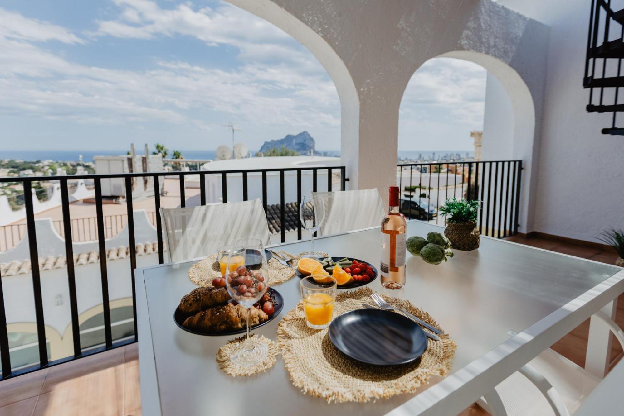 Casa Sunrise - Costa Blanca House With Rooftop, 5 Swimming Pools And Panoramic Sea- And Views At Penon De Ifach Calpe Exterior foto